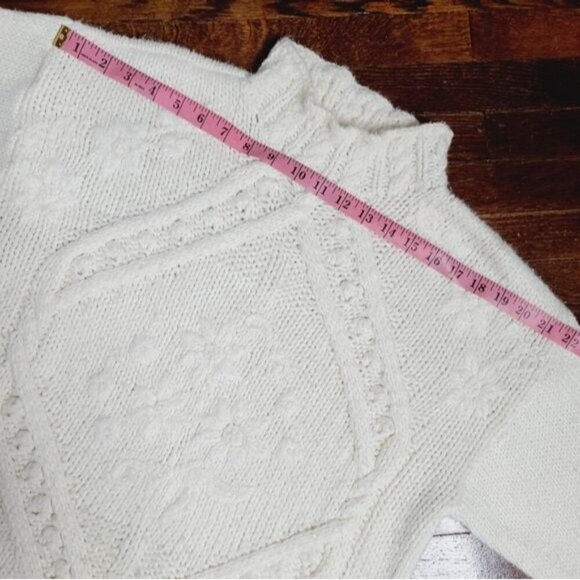Vintage 80s Chunky Knit Mock Neck White Sweater - Picture 6 of 11